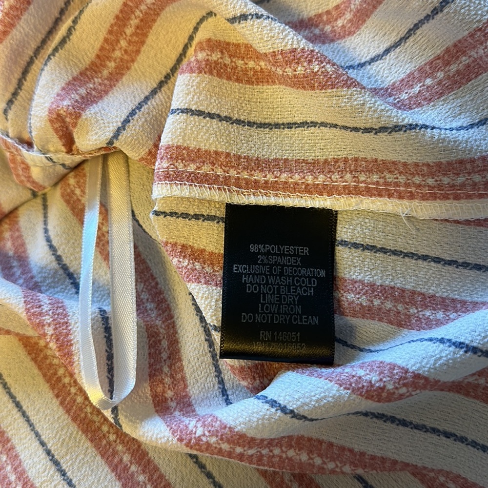NWT Design Lab Tank Top - Picture 6 of 6